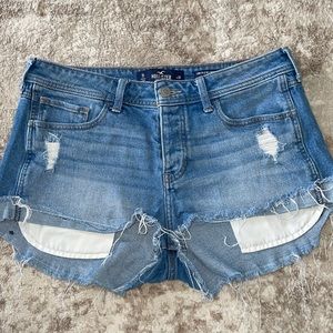 Hollister Low-Rise Boyfriend Short
